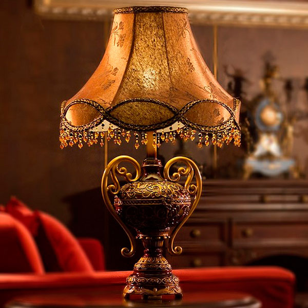 Старинная лампа или ночник 